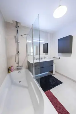 Salle de bains dans l'établissement Élégance et confort- Vidéoprojecteur Tours-Parking