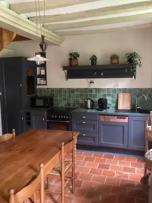 Cuisine ou kitchenette dans l'établissement Gîte de la vallée