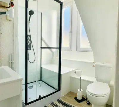 Salle de bains dans l'établissement Le Studio - Rive droite - Wifi
