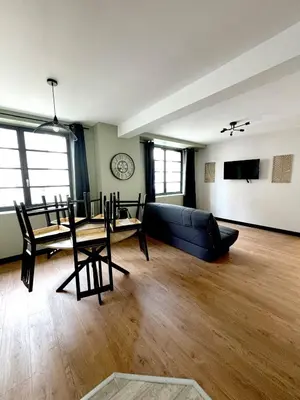 Télévision ou salle de divertissement dans l'établissement Onyx Black