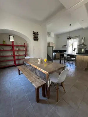 Cuisine ou kitchenette dans l'établissement L'entre nous, Superbe Maison au centre de St Aignan