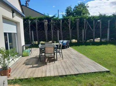 Jardin de l'établissement Maison de la croix Marion