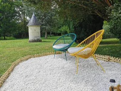 Jardin de l'établissement Gîte de charme avec terrasse, proche circuit 24H et zoo de la Flèche, idéal pour 4 pers. - FR-1-410-438