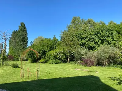 Jardin de l'établissement Le gîte du Bois de Sanzay