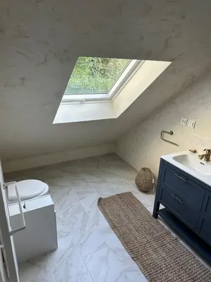 Salle de bains dans l'établissement loue pour manifestation circuit des 24H 4 chambres de standing dans un ecrin de verdure