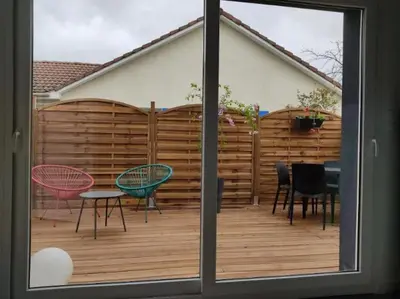 Balcon ou terrasse dans l'établissement Maison de campagne à la ville