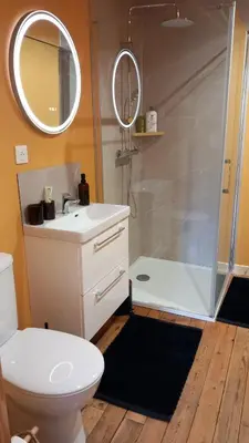 Salle de bains dans l'établissement Chambres d'hôtes bord de Loire