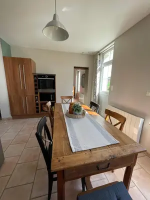 Cuisine ou kitchenette dans l'établissement Gite Les Eglantines