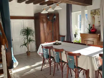 Coin salon dans l'établissement Gîte Nature la Carillonnerie
