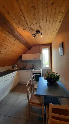 Cuisine ou kitchenette dans l'établissement etang de la bibardiere