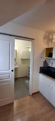 Cuisine ou kitchenette dans l'établissement Les studios d'Eric N6