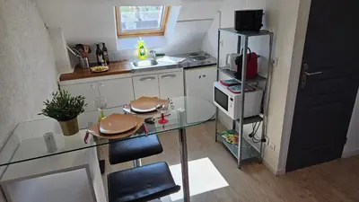 Cuisine ou kitchenette dans l'établissement ARAGO4 - Studio Le Perchoir