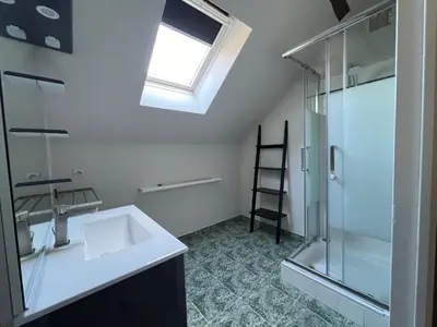 Salle de bains dans l'établissement Chez Riton - Château de Thésée