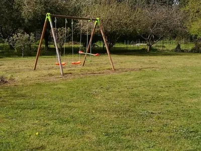 Aire de jeux pour enfants de l'établissement Gîte familial au cœur des Châteaux de la Loire - FR-1-491-361