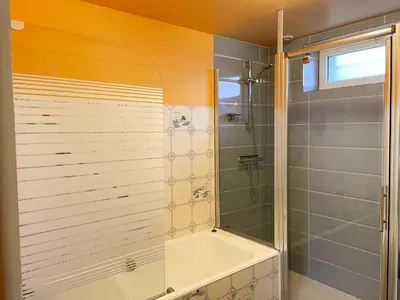 Salle de bains dans l'établissement Maison calme à Chaumont-sur-Loire, proche châteaux - FR-1-491-379