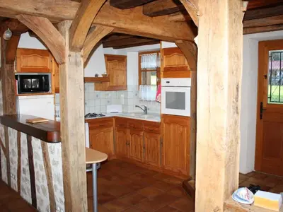 Cuisine ou kitchenette dans l'établissement Charmant gîte près des châteaux, jardin et rivière - FR-1-491-404
