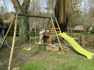 Aire de jeux pour enfants de l'établissement Maison de caractère avec jardin clos, près des châteaux de la Loire, tout inclus ! - FR-1-491-406