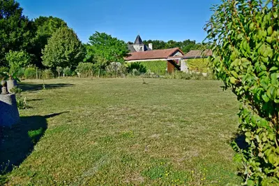 Jardin de l'établissement L'orée du bois gaubau