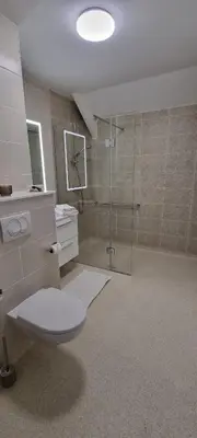 Salle de bains dans l'établissement Résidence de Châtelleraut