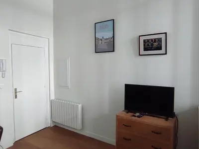 Télévision ou salle de divertissement dans l'établissement Appartement Quai Abbé Grégoire