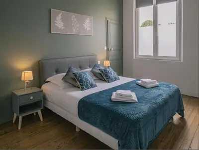 Plan de l'établissement Appartement refait à neuf avec cachet de l'ancien