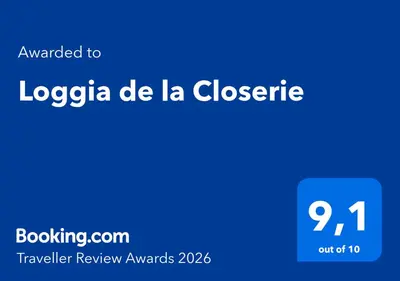 Certificat, récompense, panneau ou autre document affiché dans l'établissement Loggia de la Closerie