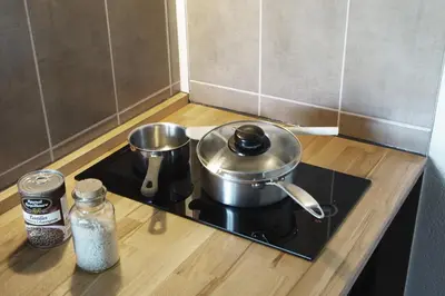 Cuisine ou kitchenette dans l'établissement Maison 3 chambres face à la Cathédrale