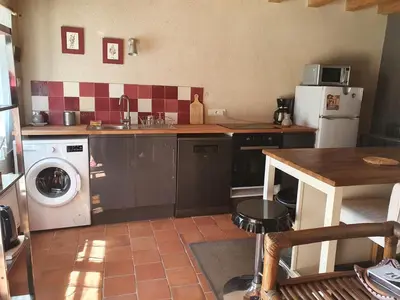 Cuisine ou kitchenette dans l'établissement Maison de campagne