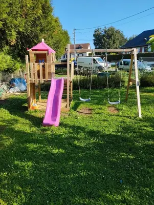 Aire de jeux pour enfants de l'établissement Piscine chaufée à proximité de Blois et du zoo de Beauval