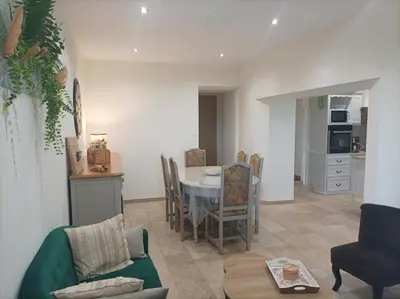 Cuisine ou kitchenette dans l'établissement Gîte 4-6 pers - Gennes-Val-de-Loire