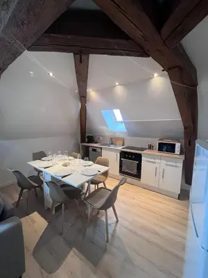 Cuisine ou kitchenette dans l'établissement L'évasion urbaine - Parking gratuit - Entrée autonome - Wifi