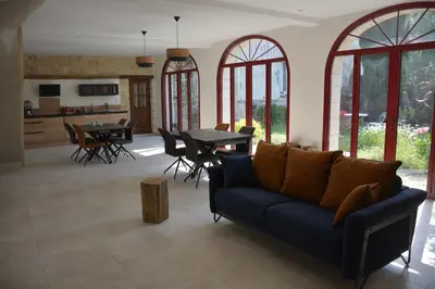 Coin salon dans l'établissement Les chambres d'hôtes du petit bois