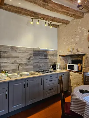 Cuisine ou kitchenette dans l'établissement Moulin de Galerne, Le gite du Meunier