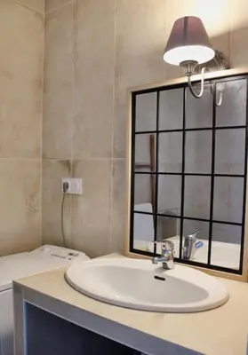 Salle de bains dans l'établissement Le Clos de l'Authion