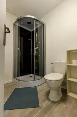 Salle de bains dans l'établissement Gite du biziou