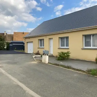 Maison de lotissement proche circuit des 24h