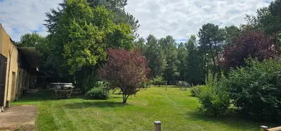 Jardin de l'établissement Le haras de gus et lulu