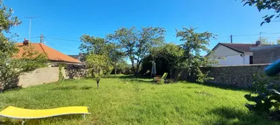 Jardin de l'établissement Le Logis des Cerisiers