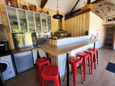 Cuisine ou kitchenette dans l'établissement Les hébergements vignerons de Pierre & Bertrand Couly
