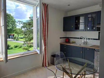 Cuisine ou kitchenette dans l'établissement Le Relais du Golf- Château de la Touche