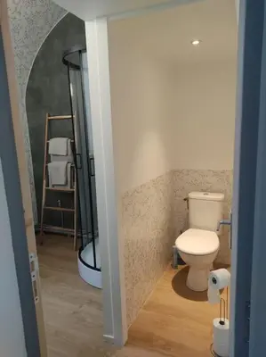 Salle de bains dans l'établissement Appartement avec parking privé