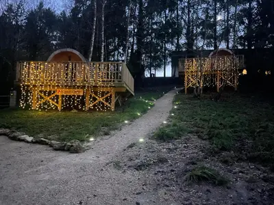 Jardin de l'établissement LOGEMENT INSOLITE Pod sur Pilotis