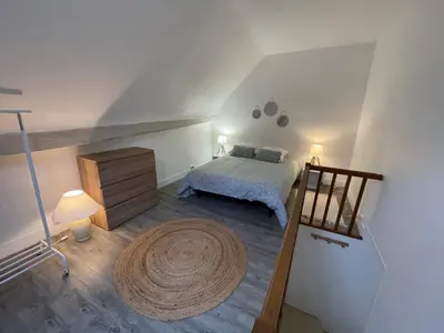 Un ou plusieurs lits dans un hébergement de l'établissement Charmante Maison La Source 2p 50m2 Quartier Paul Bert