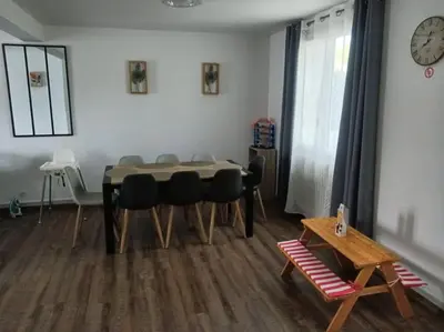 Coin salon dans l'établissement Gîte Coccinelle