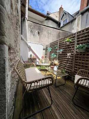 Balcon ou terrasse dans l'établissement La Porte Chartraine - Appartement avec terrasse au coeur de Blois