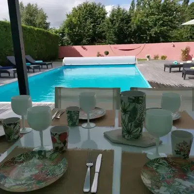 Grande maison de Touraine avec piscine chauffée