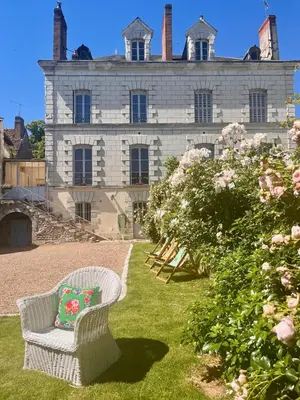 Jardin de l'établissement Maison Adrienne