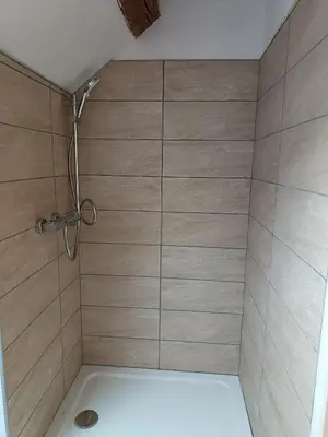 Salle de bains dans l'établissement Gîte au milieu des vignes