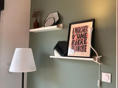 Bibliothèque dans la maison de vacances