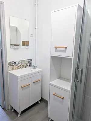 Salle de bains dans l'établissement La rose d'Alfred